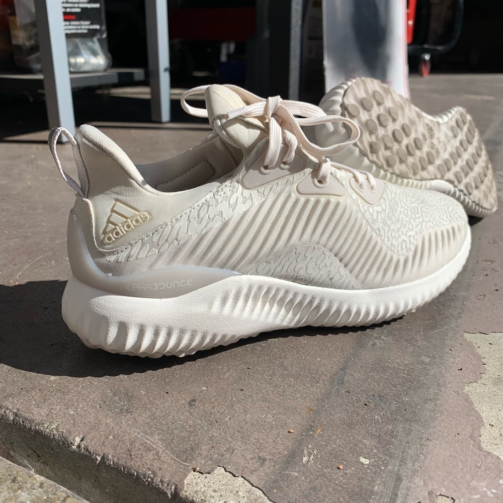 Adidas alpha bounce cream